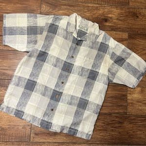 Tommy bahama mens Large plaid 100% silk grey button up shirt.